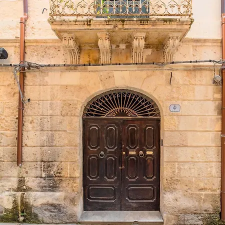 Ortigia And Temple Of Apollo Apartment *